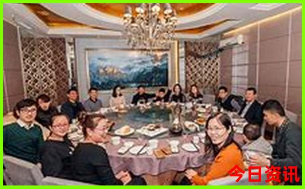 想去旅游报团怎么报